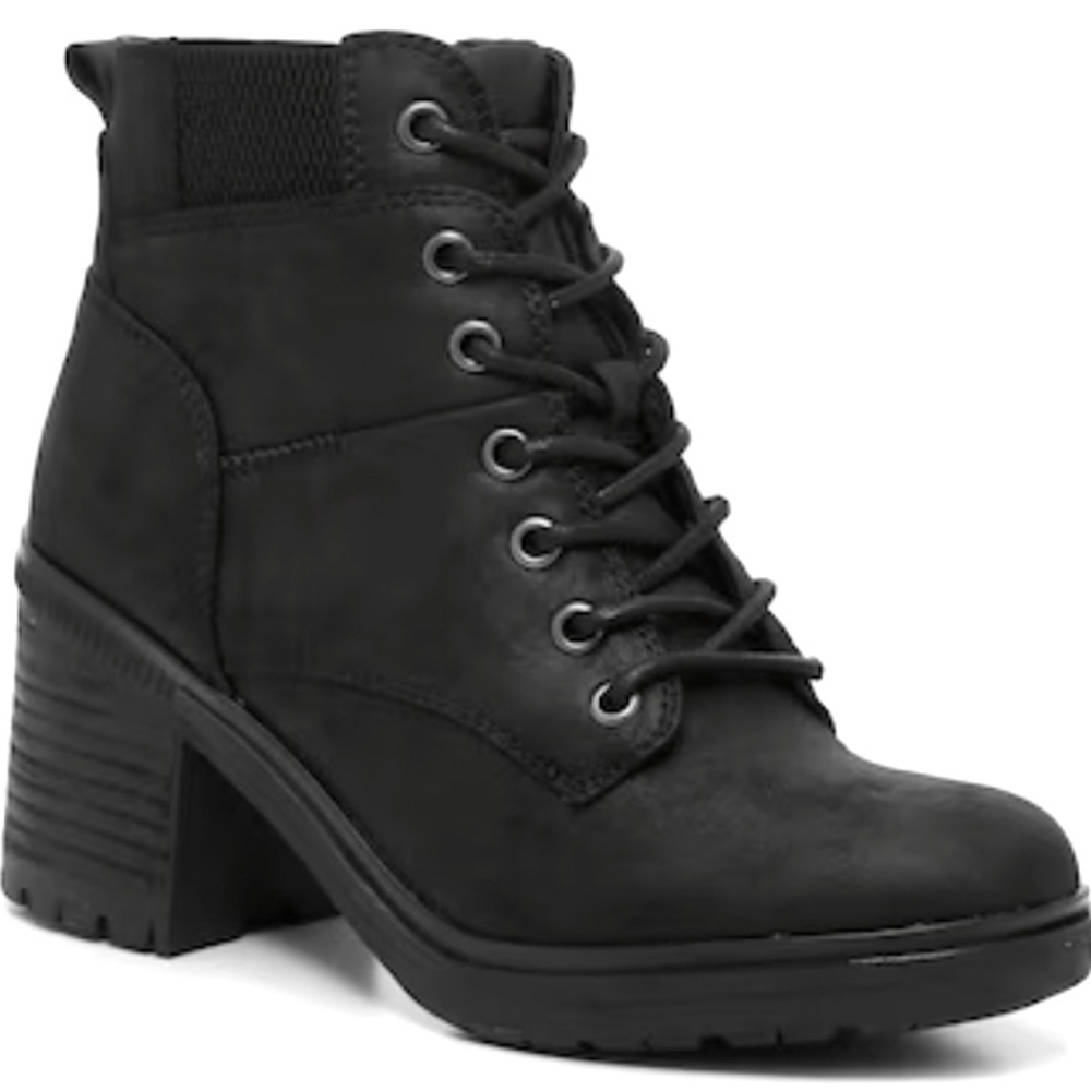 SOLD’nnCrown Vintage Chandler Ankle Booties Pre-owned Size 9 Black
